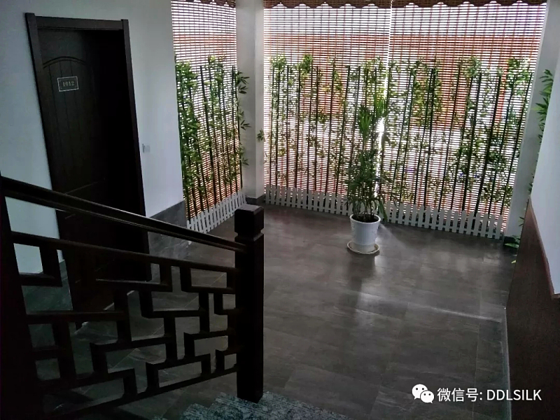 点击新窗口打开大图